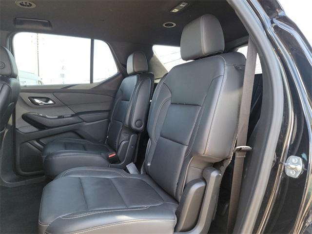 used 2022 Chevrolet Traverse car, priced at $28,222