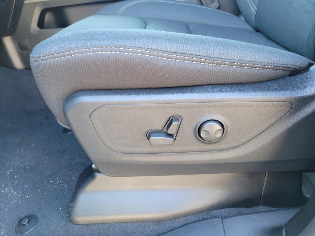 new 2025 Ram 1500 car, priced at $47,548