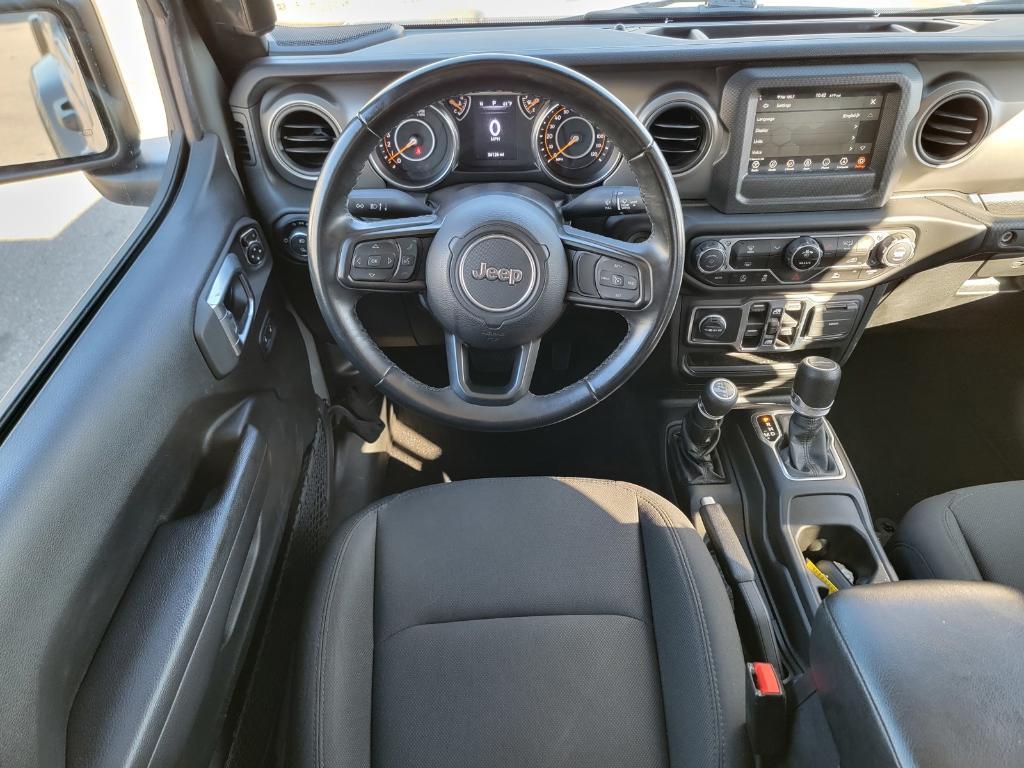 used 2022 Jeep Gladiator car, priced at $35,166