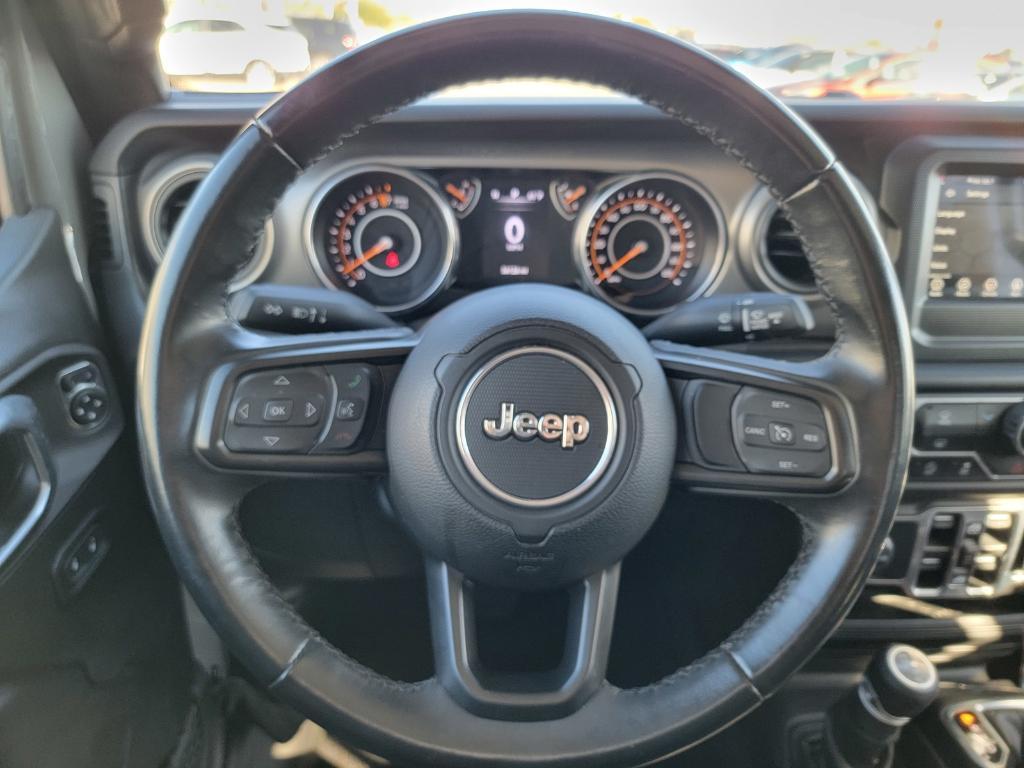 used 2022 Jeep Gladiator car, priced at $35,166