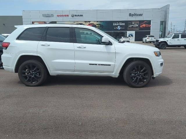 used 2021 Jeep Grand Cherokee car, priced at $29,566