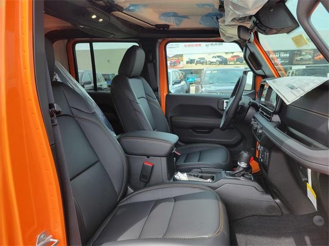 new 2025 Jeep Gladiator car, priced at $43,339