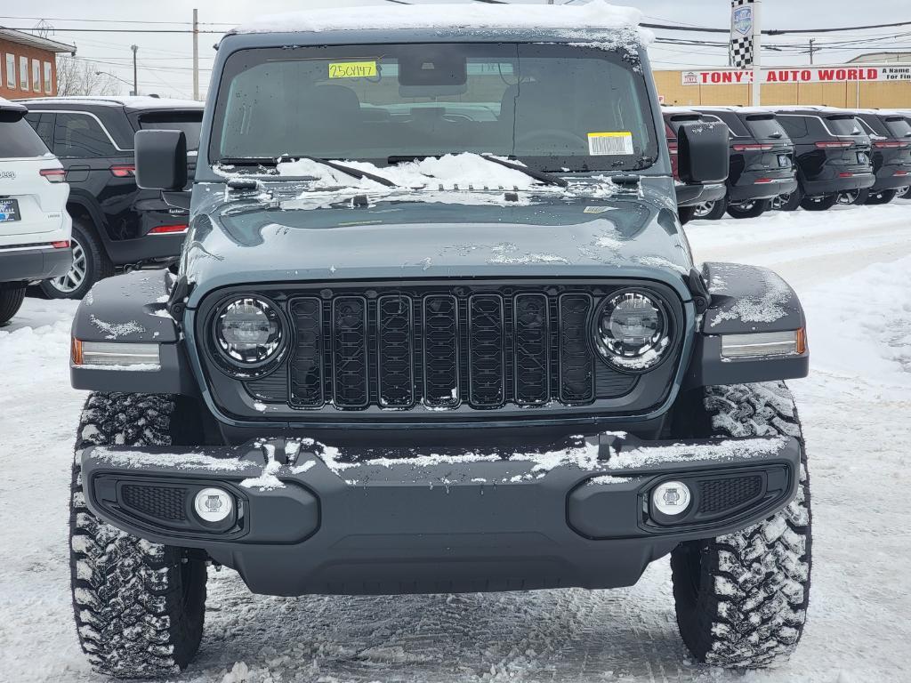 new 2025 Jeep Wrangler car, priced at $45,875