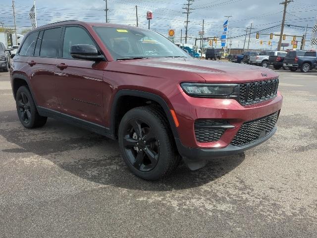 used 2022 Jeep Grand Cherokee car, priced at $34,211