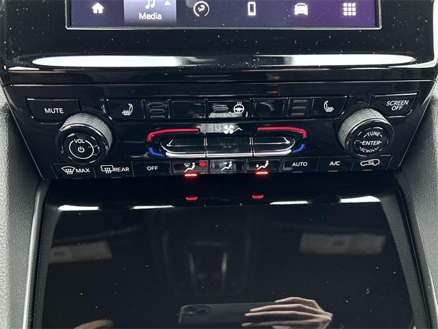 new 2025 Jeep Grand Cherokee car, priced at $44,170