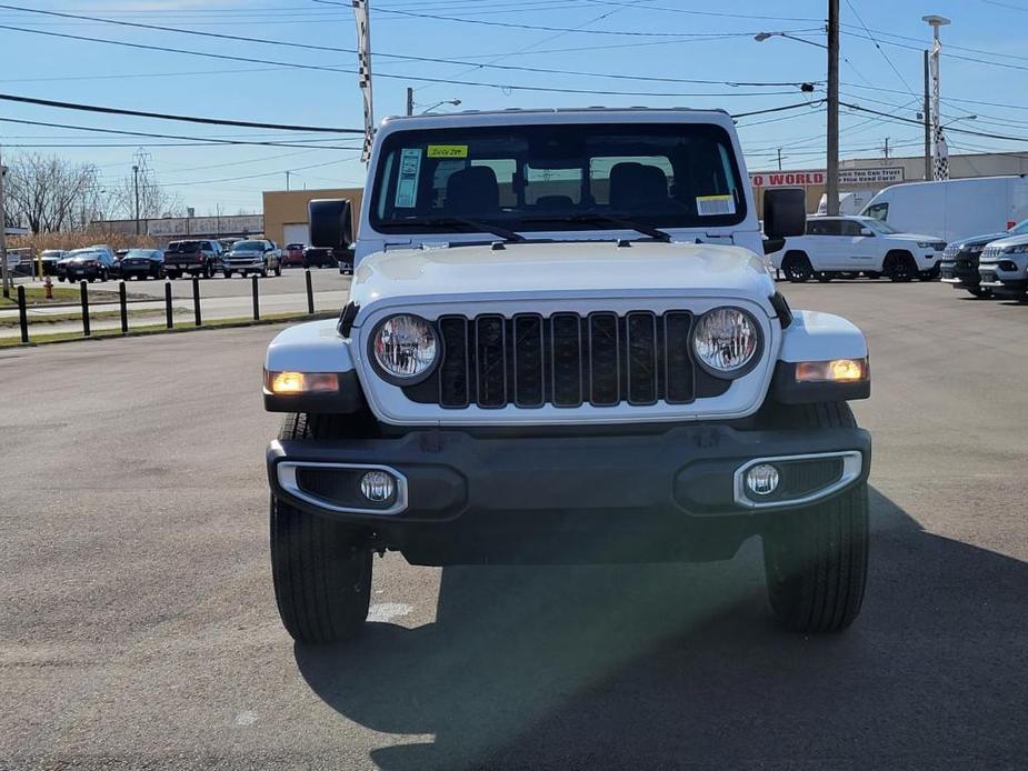 new 2024 Jeep Gladiator car, priced at $41,418