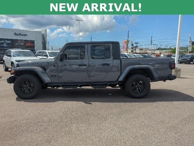 used 2021 Jeep Gladiator car, priced at $34,333