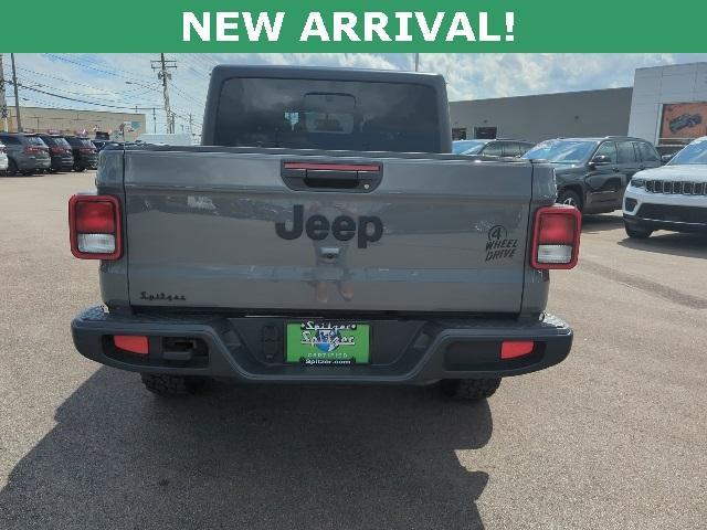 used 2021 Jeep Gladiator car, priced at $34,333