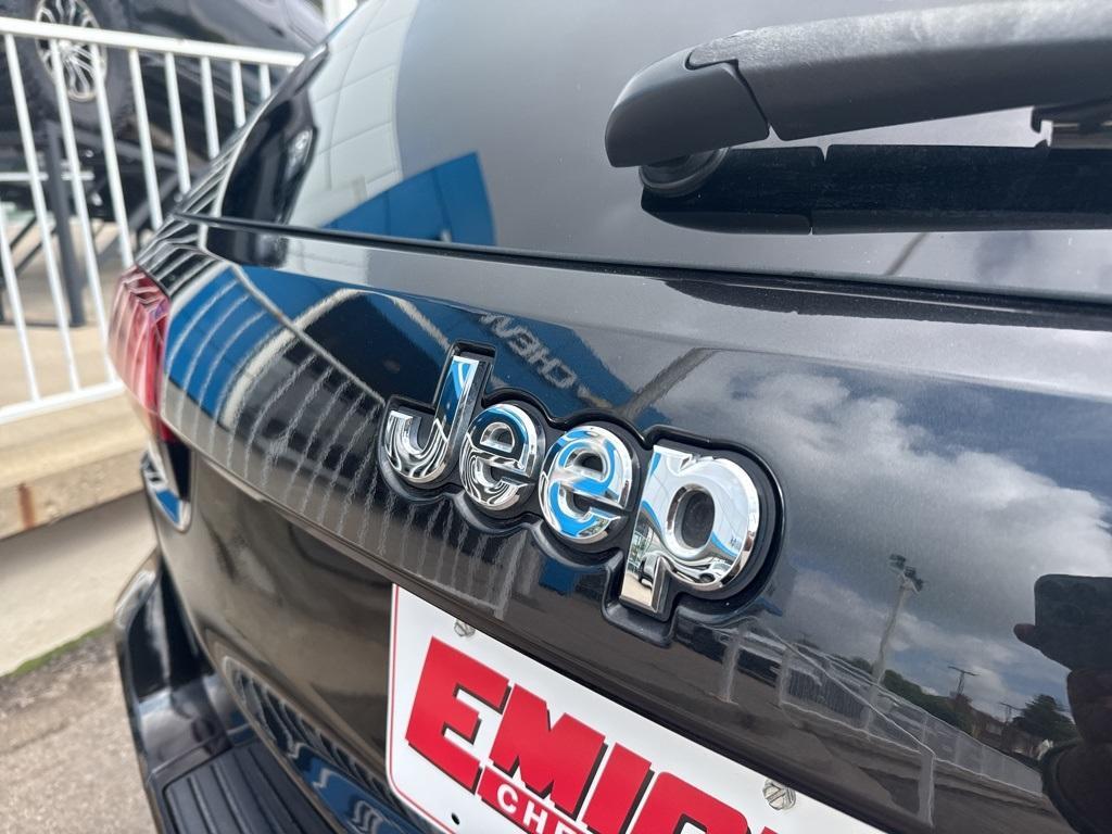 used 2016 Jeep Grand Cherokee car, priced at $30,999