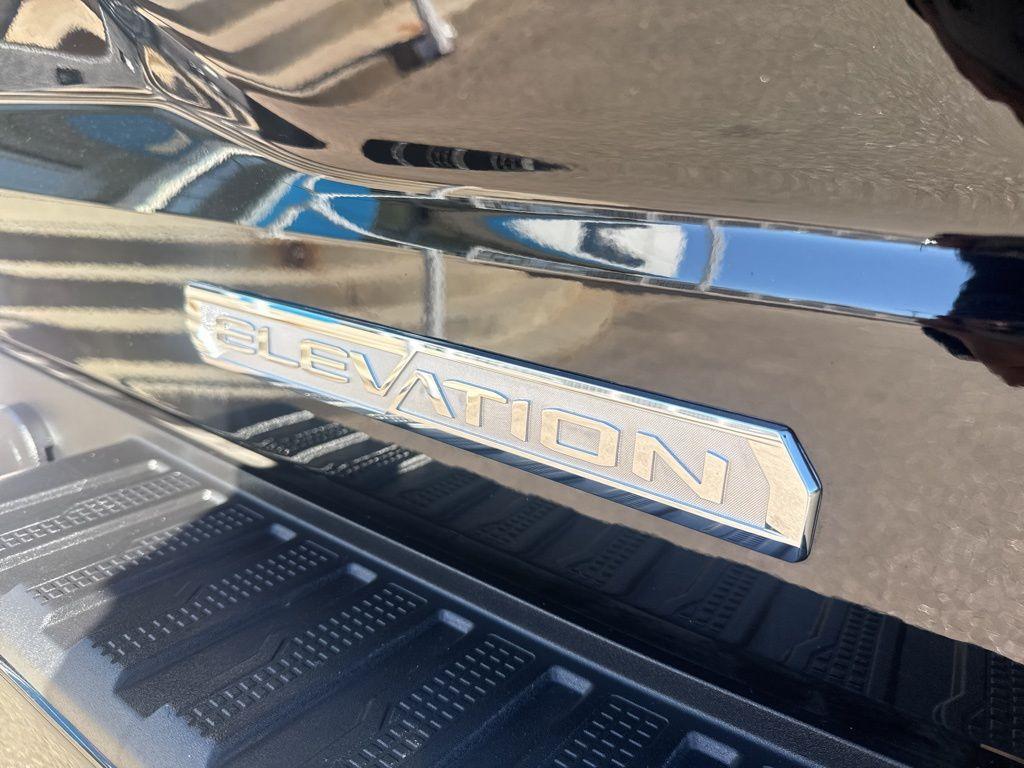 used 2024 GMC Sierra 1500 car, priced at $43,300