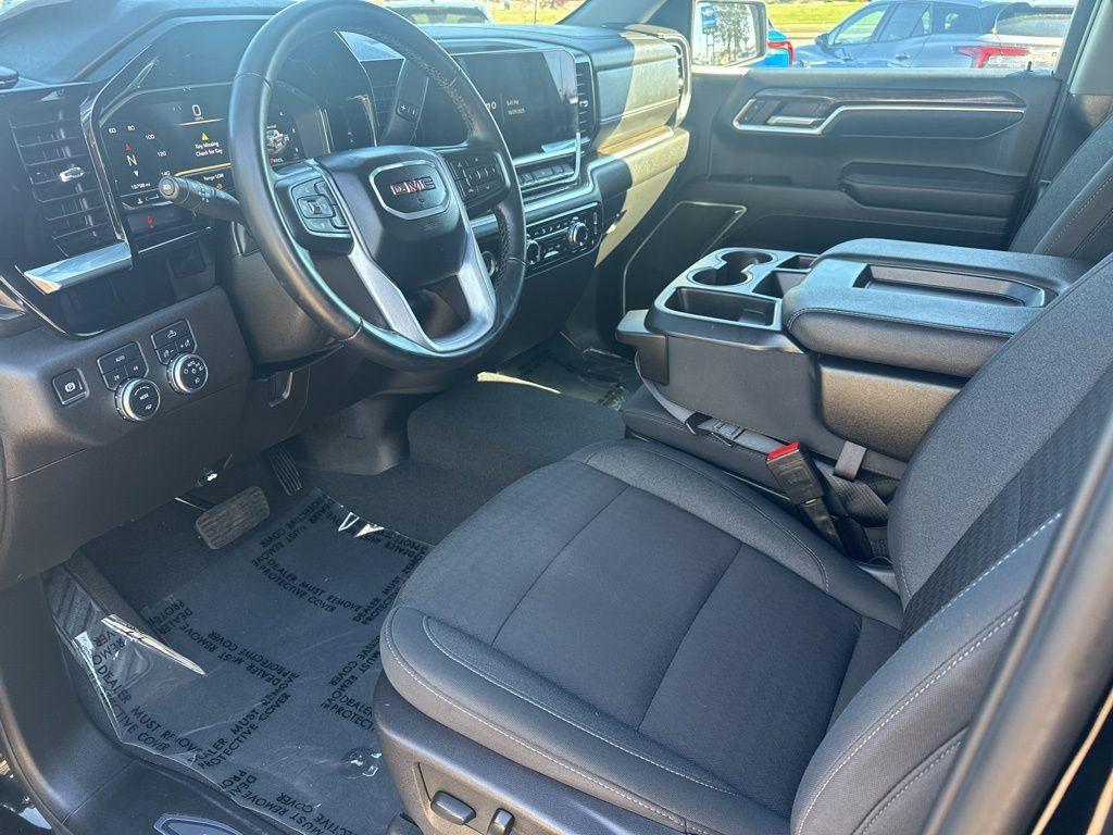 used 2024 GMC Sierra 1500 car, priced at $43,300