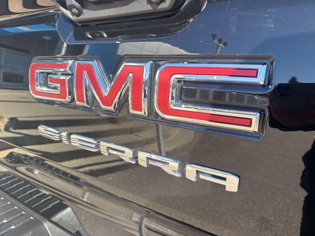 used 2024 GMC Sierra 1500 car, priced at $43,300