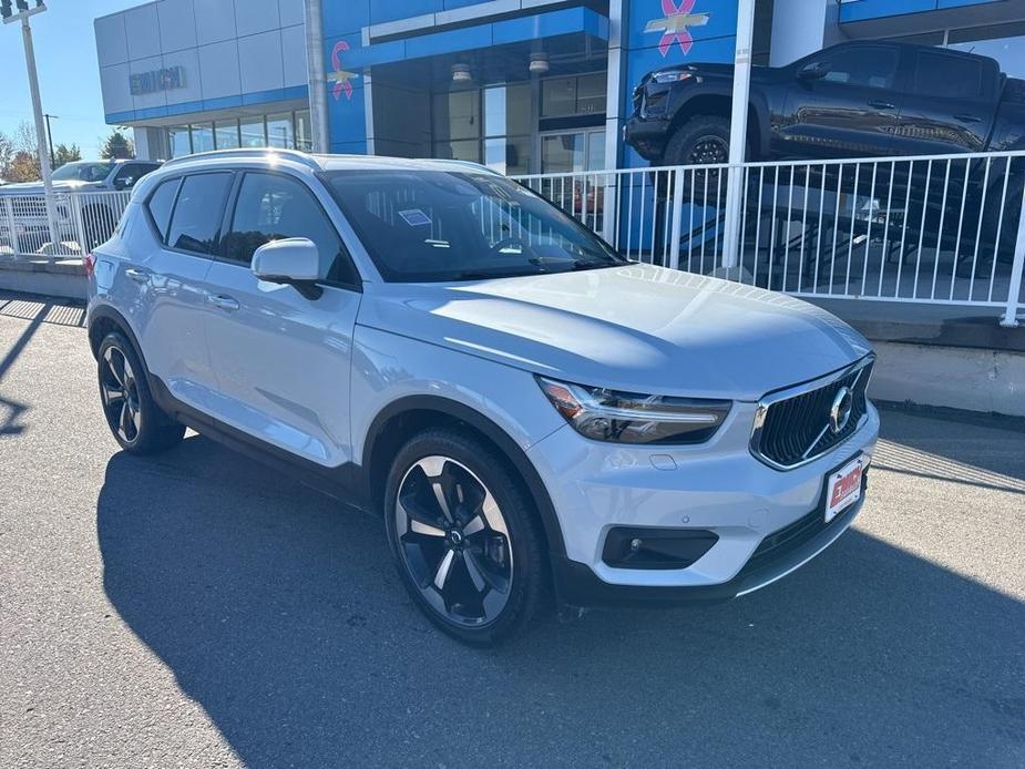 used 2022 Volvo XC40 car, priced at $28,699