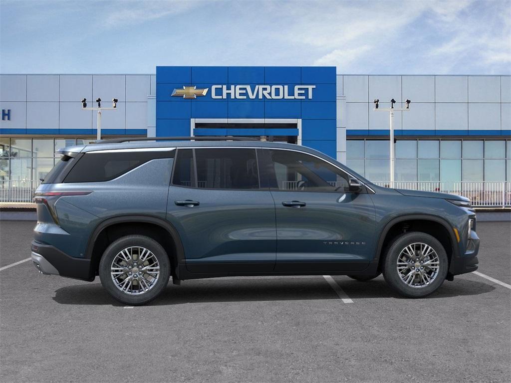 new 2026 Chevrolet Traverse car, priced at $43,914