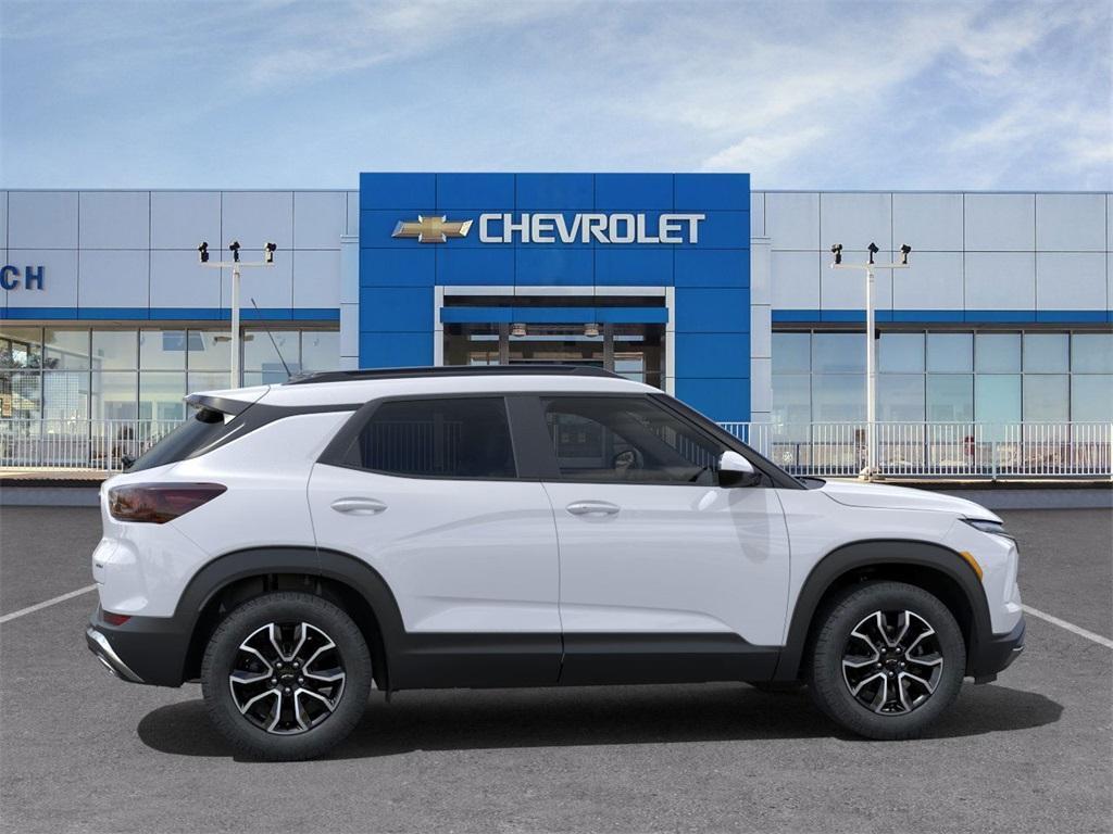 new 2025 Chevrolet TrailBlazer car, priced at $34,424