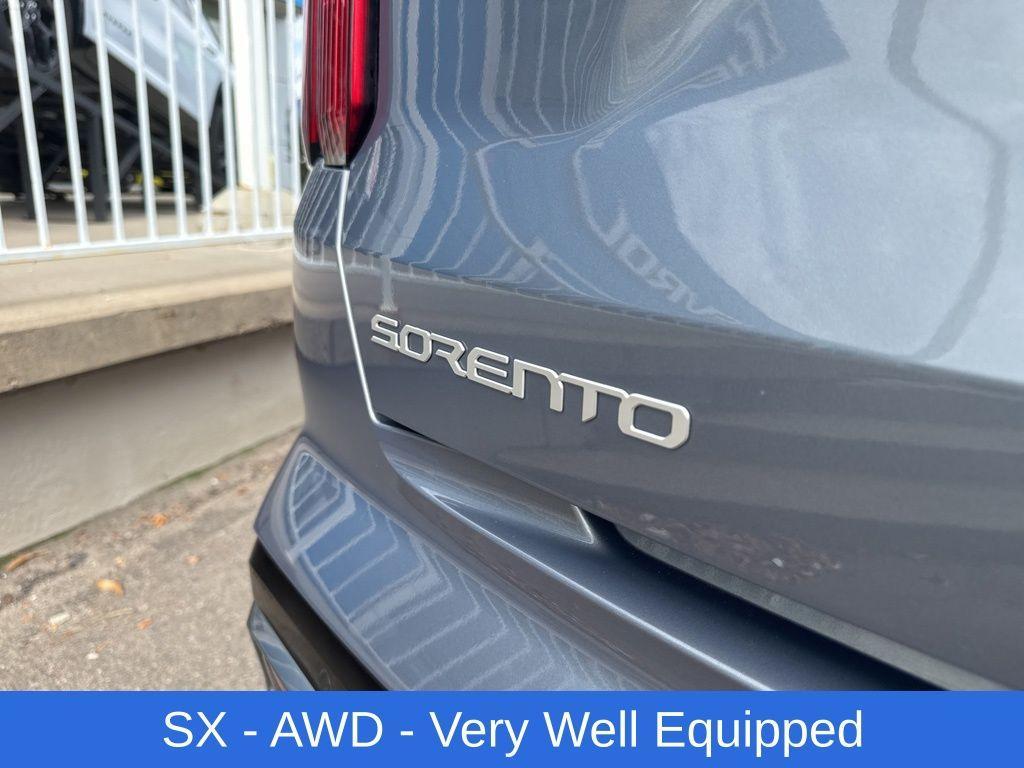 used 2023 Kia Sorento car, priced at $29,999