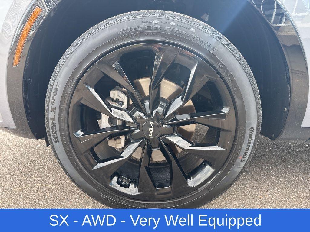 used 2023 Kia Sorento car, priced at $29,999