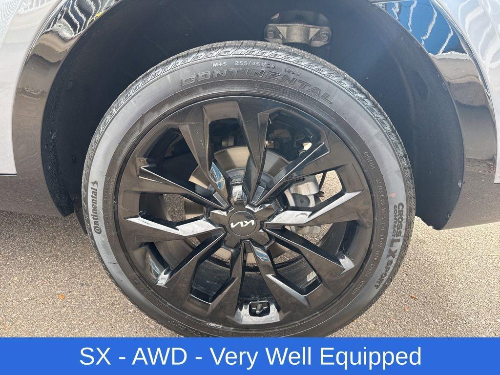 used 2023 Kia Sorento car, priced at $29,999