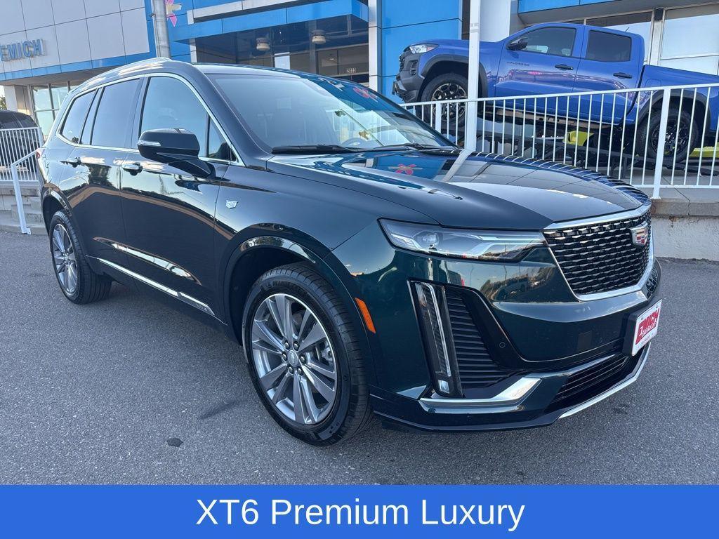 used 2025 Cadillac XT6 car, priced at $44,399