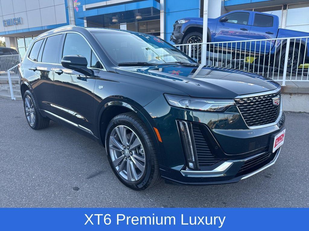 used 2025 Cadillac XT6 car, priced at $44,399