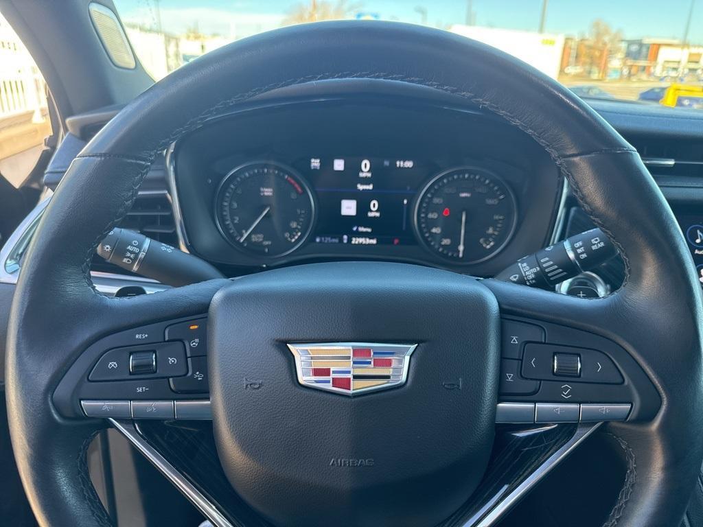 used 2020 Cadillac XT6 car, priced at $35,999