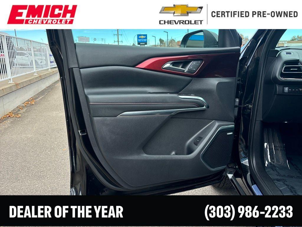used 2024 Chevrolet Traverse car, priced at $53,699