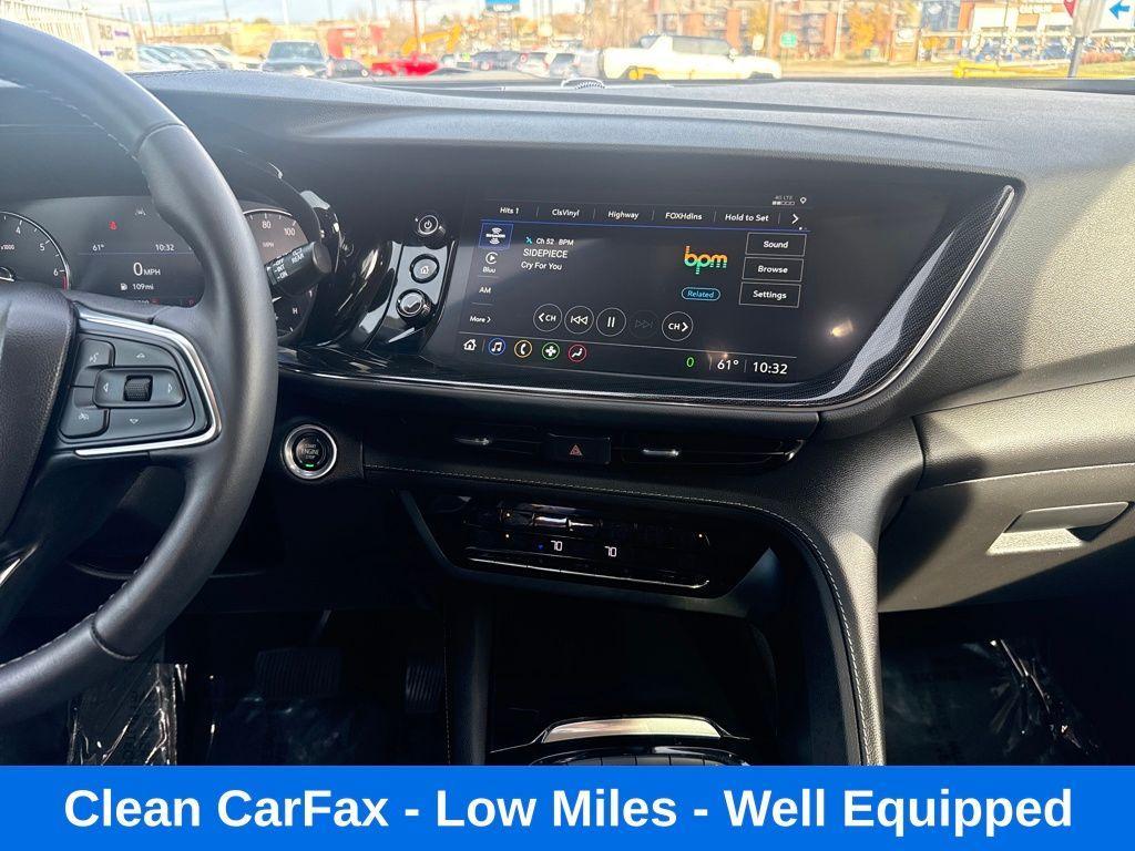 used 2022 Buick Envision car, priced at $24,999