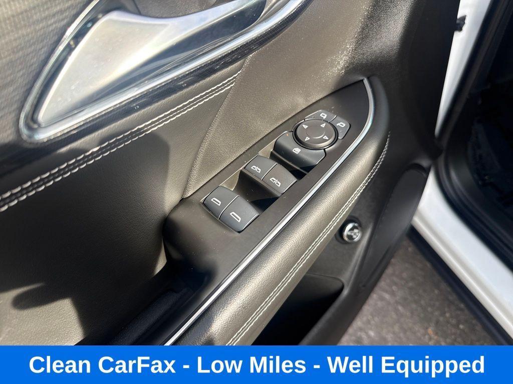 used 2022 Buick Envision car, priced at $24,999