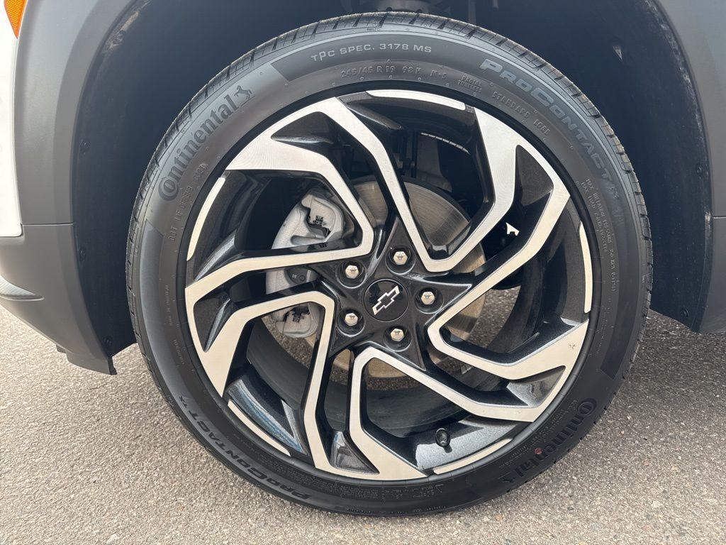 used 2025 Chevrolet TrailBlazer car, priced at $28,999