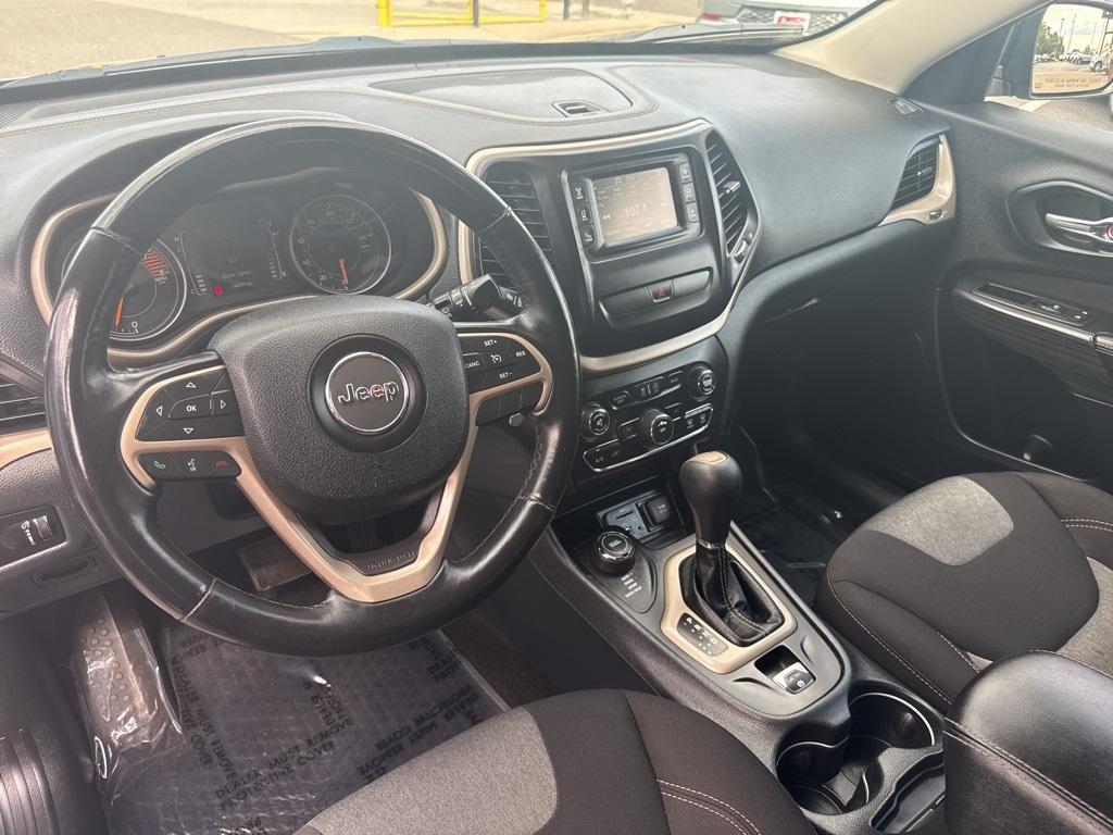 used 2016 Jeep Cherokee car, priced at $12,999