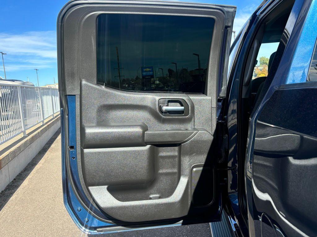 used 2022 Chevrolet Silverado 1500 car, priced at $31,999