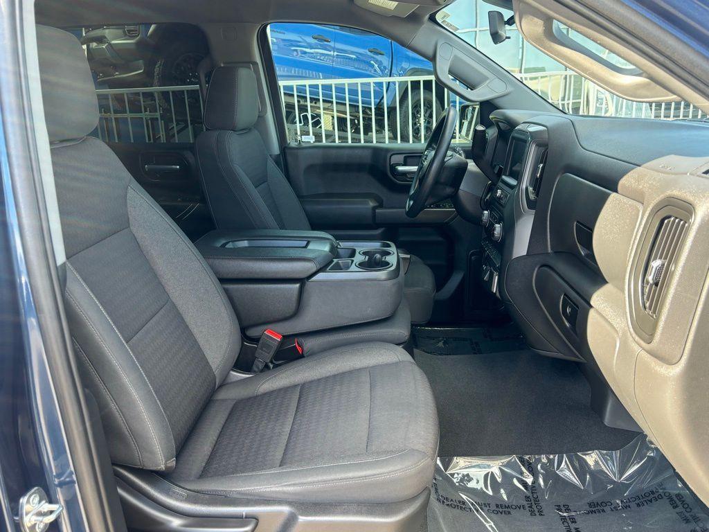 used 2022 Chevrolet Silverado 1500 car, priced at $31,999