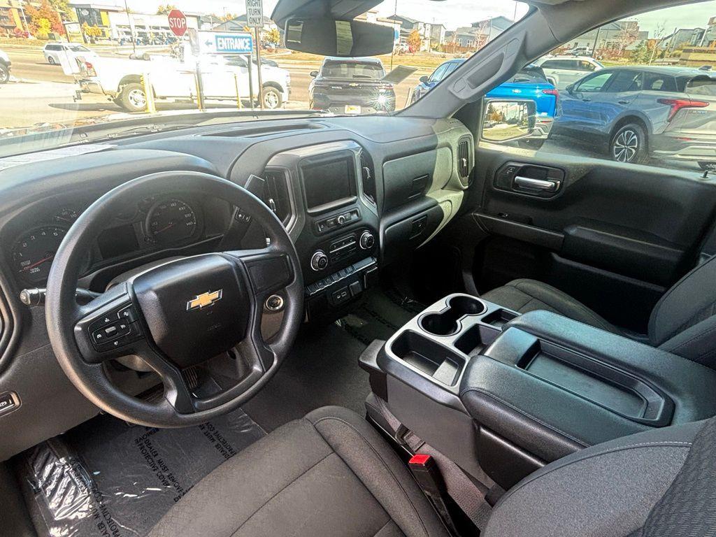 used 2022 Chevrolet Silverado 1500 car, priced at $31,999