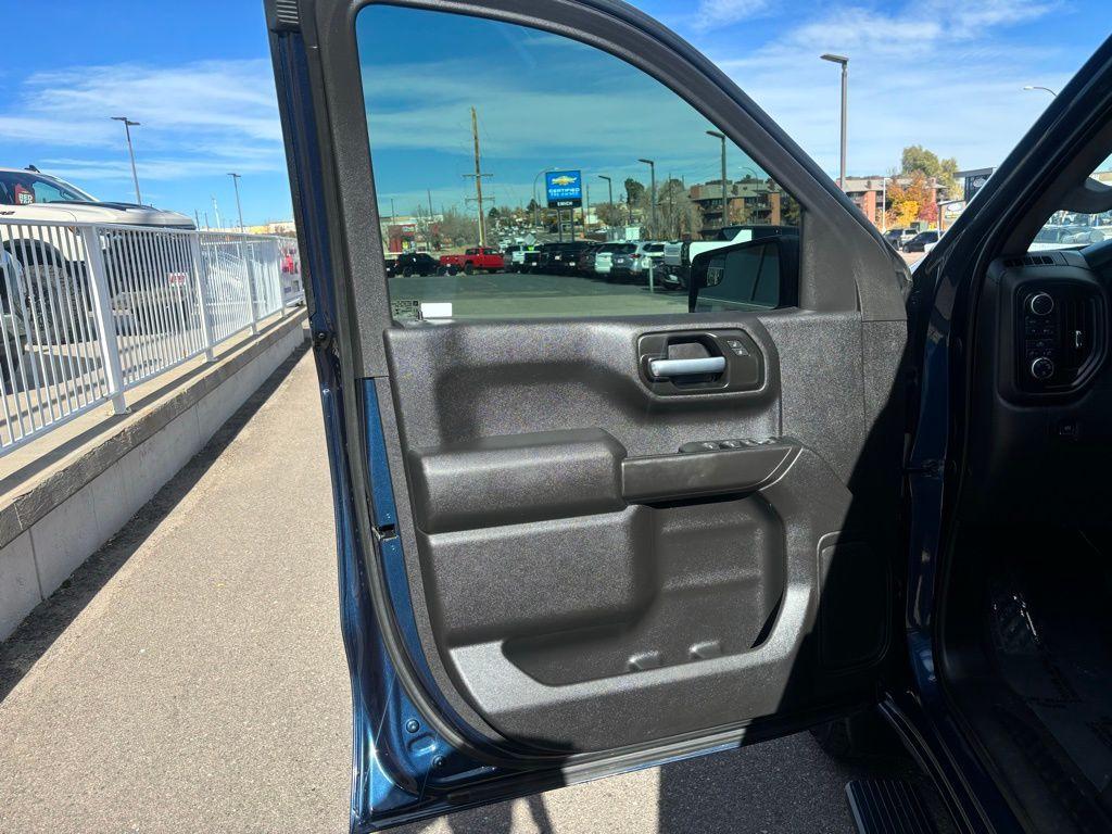 used 2022 Chevrolet Silverado 1500 car, priced at $31,999