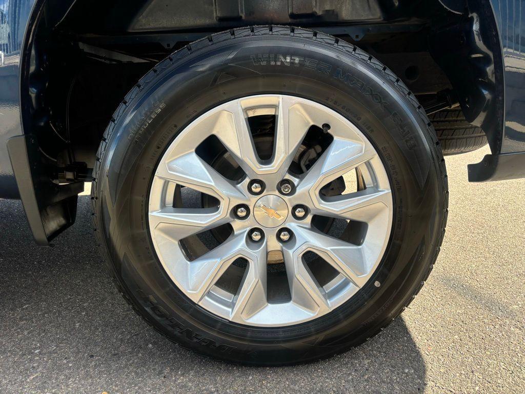 used 2022 Chevrolet Silverado 1500 car, priced at $31,999