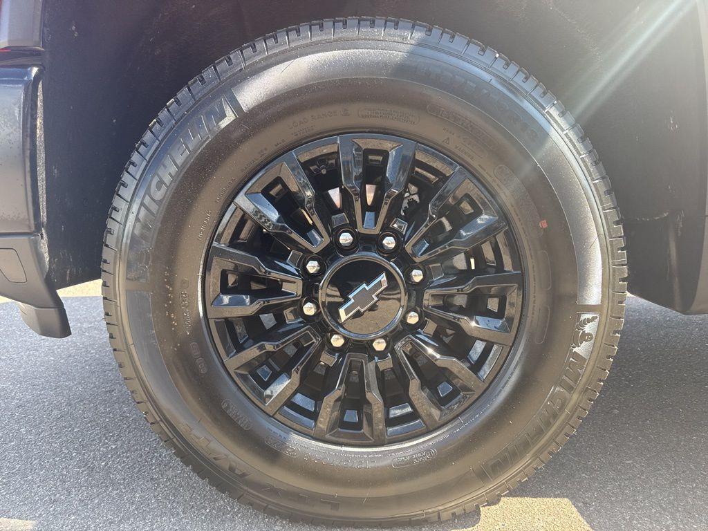 used 2024 Chevrolet Silverado 3500 car, priced at $52,999