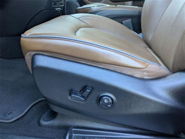 used 2020 Chrysler Pacifica Hybrid car, priced at $23,998