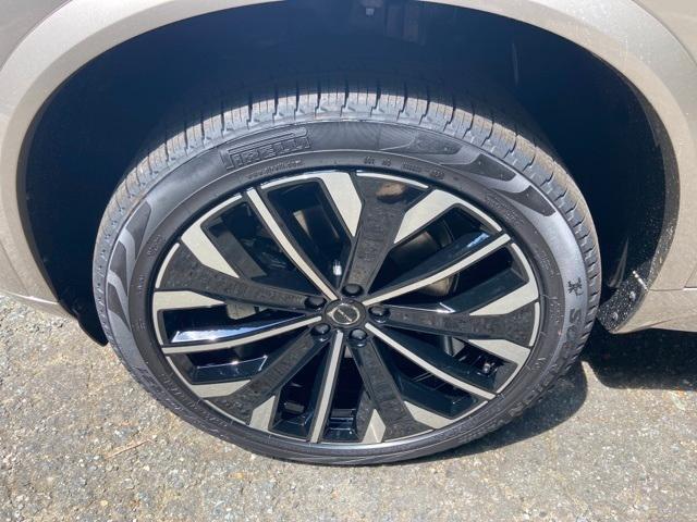 new 2026 Volvo XC90 car, priced at $70,595
