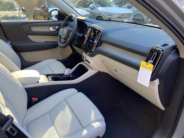 new 2026 Volvo XC40 car, priced at $49,495