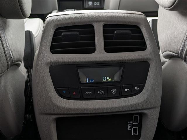 used 2022 Honda Pilot car, priced at $30,998