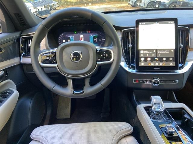 new 2026 Volvo XC90 Plug-In Hybrid car, priced at $85,580