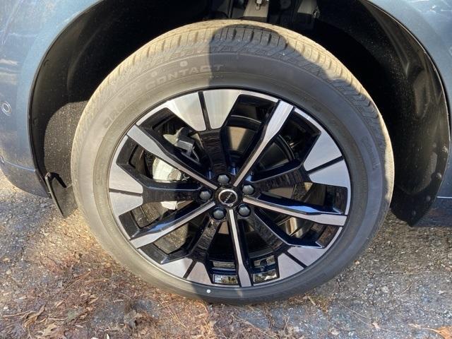 new 2026 Volvo XC60 car, priced at $62,295