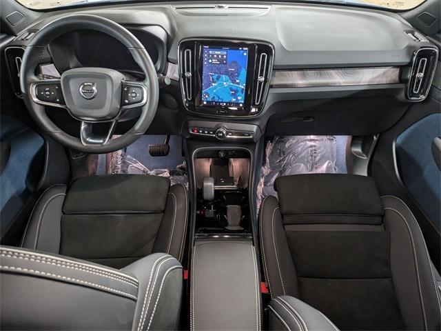 used 2022 Volvo C40 Recharge Pure Electric car, priced at $31,875