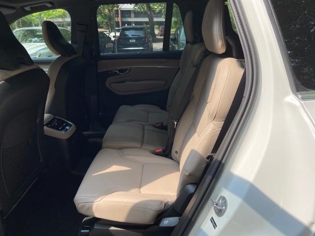 new 2025 Volvo XC90 Plug-In Hybrid car
