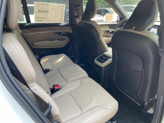 new 2025 Volvo XC90 Plug-In Hybrid car