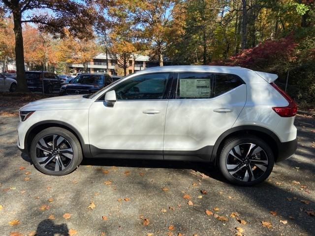 new 2025 Volvo XC40 car, priced at $49,790