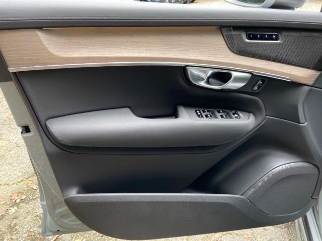 new 2026 Volvo XC90 car, priced at $70,895