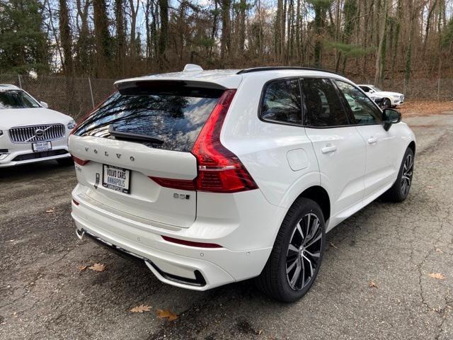 new 2025 Volvo XC60 car, priced at $55,335