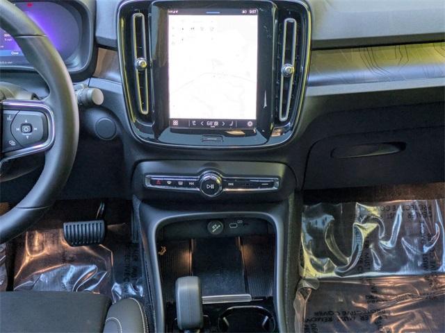 used 2022 Volvo C40 Recharge Pure Electric car, priced at $26,772