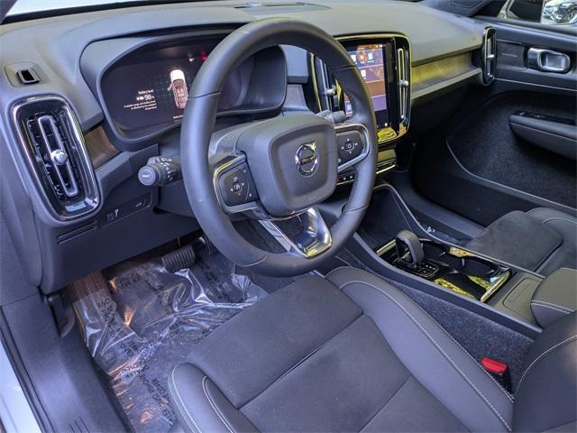 used 2022 Volvo C40 Recharge Pure Electric car, priced at $26,772